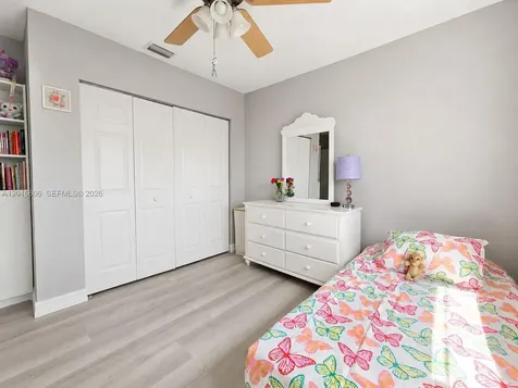 963 Falling Water Road Weston FL 33326