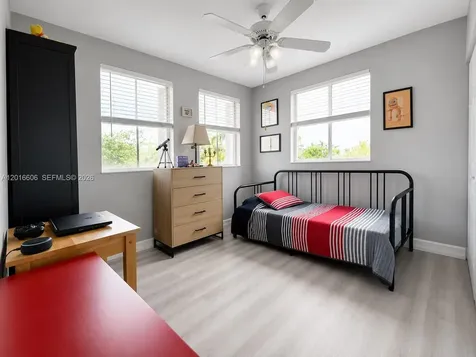 963 Falling Water Road Weston FL 33326