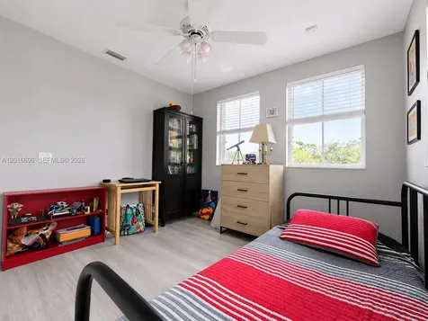 963 Falling Water Road Weston FL 33326