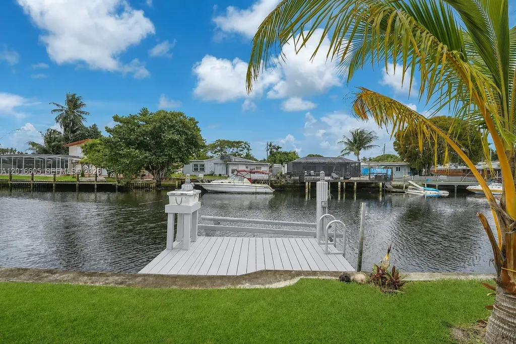 2718 Sherman Street Hollywood FL 33020