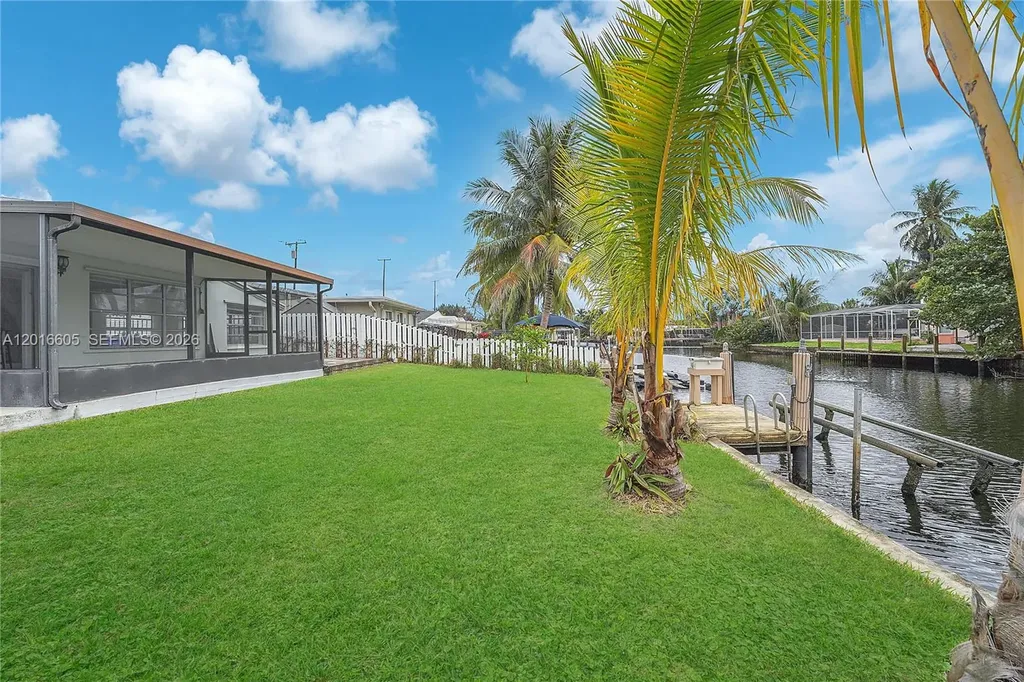 2718 Sherman Street Hollywood FL 33020