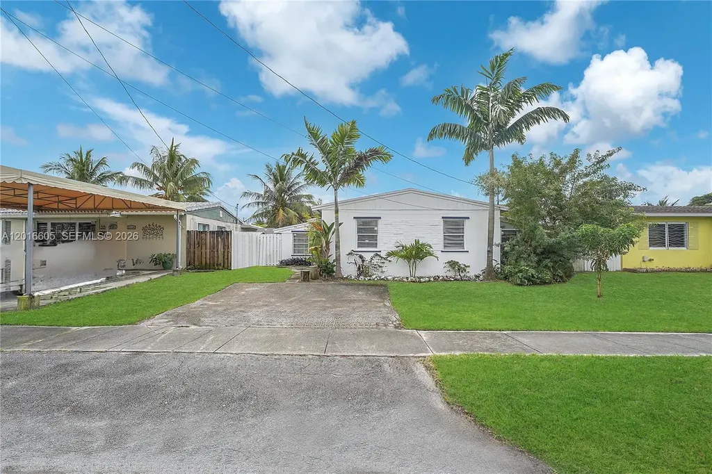 2718 Sherman Street Hollywood FL 33020