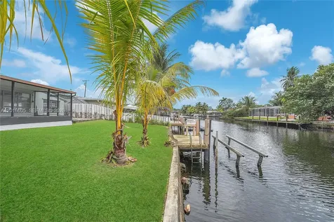 2718 Sherman Street Hollywood FL 33020