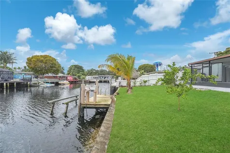 2718 Sherman Street Hollywood FL 33020