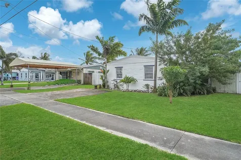 2718 Sherman Street Hollywood FL 33020