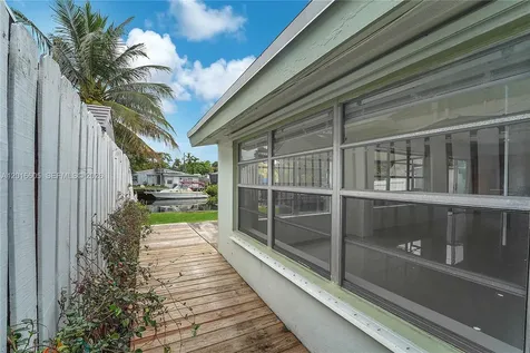 2718 Sherman Street Hollywood FL 33020