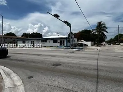 918 E 2nd Avenue Hialeah FL 33010