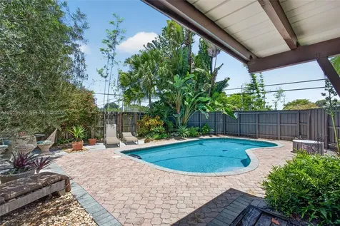 3781 NE 13th Avenue Oakland Park FL 33334