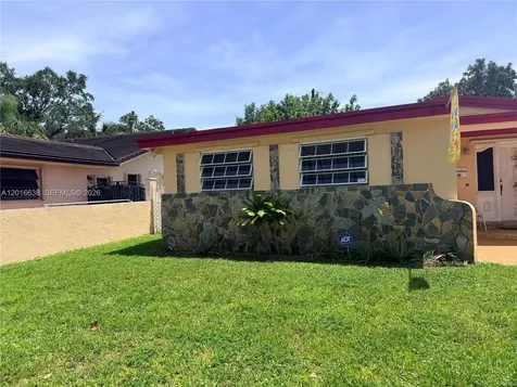4870 SW 6th Street Miami FL 33134
