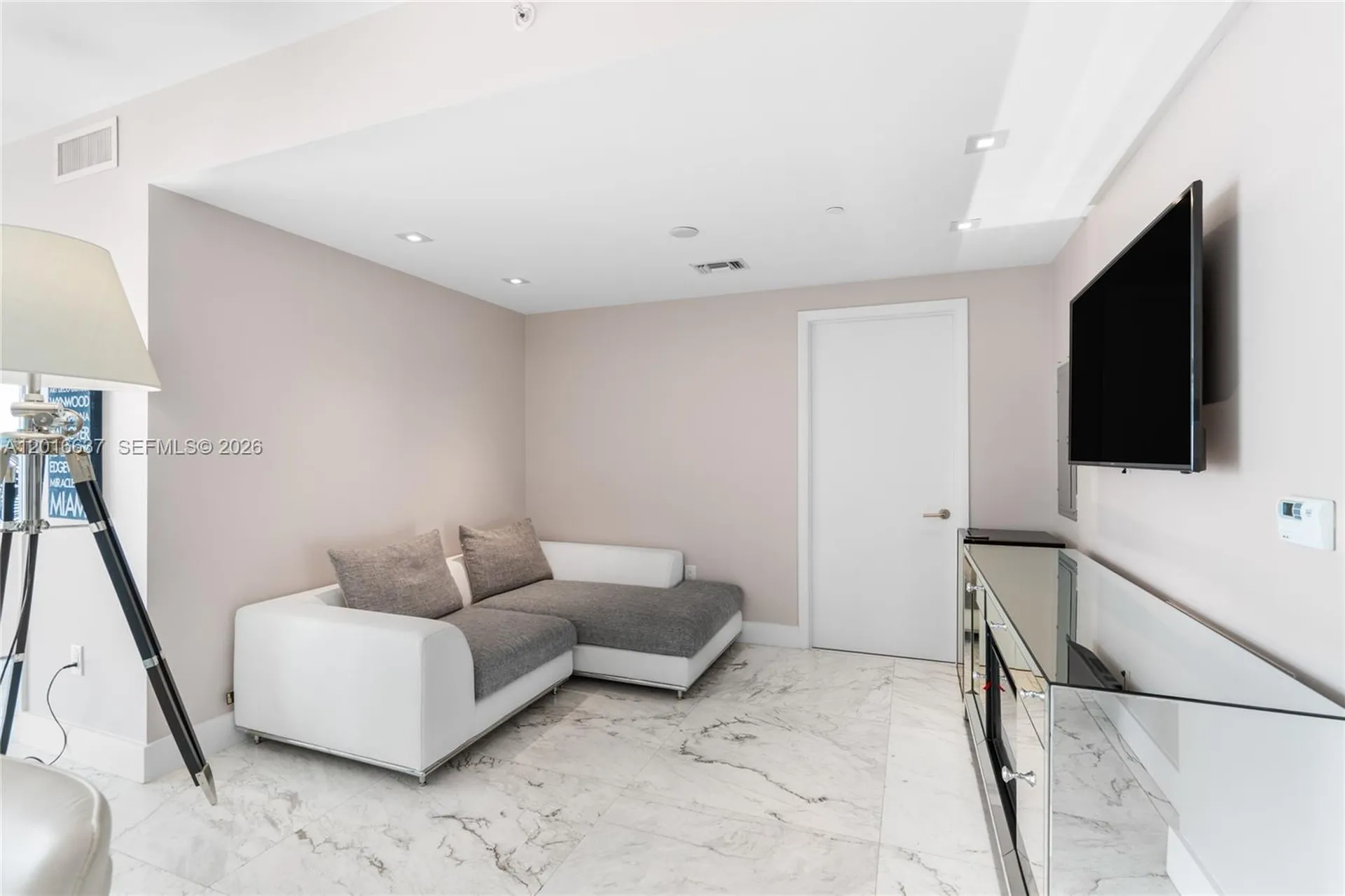 3951 S Ocean Drive Hollywood FL 33019