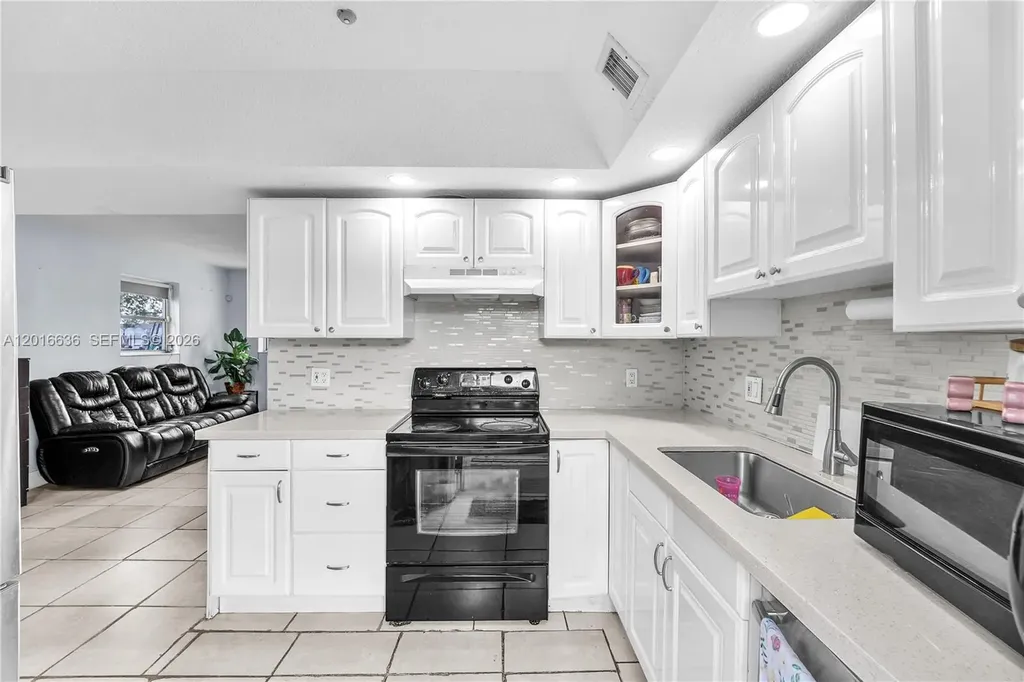 900 N 70th Avenue Hollywood FL 33024