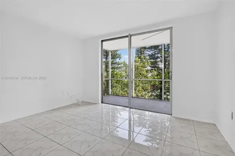 2905 Point East Drive Aventura FL 33160