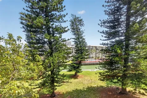 2905 Point East Drive Aventura FL 33160