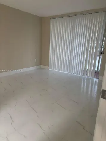 Miami FL 33179