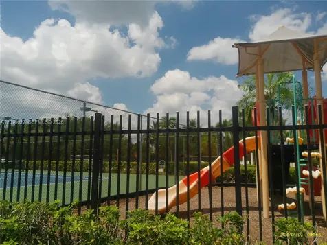 8172 S Coral Circle North Lauderdale FL 33068
