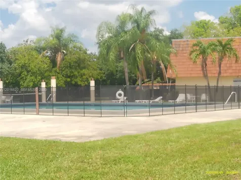 8172 S Coral Circle North Lauderdale FL 33068