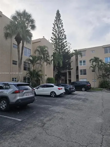 9410 Live Oak Place Davie FL 33324