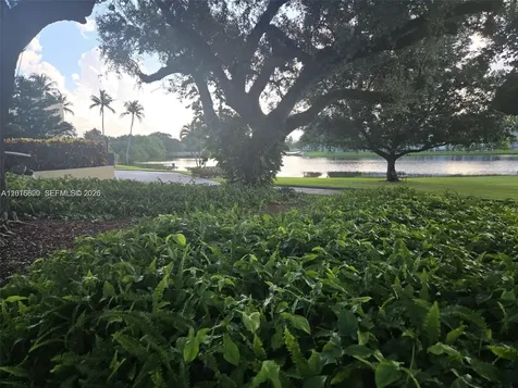 9410 Live Oak Place Davie FL 33324
