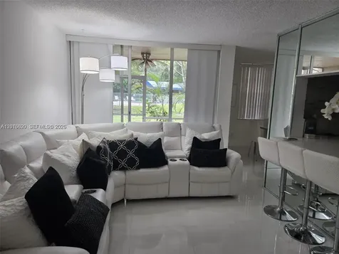9410 Live Oak Place Davie FL 33324