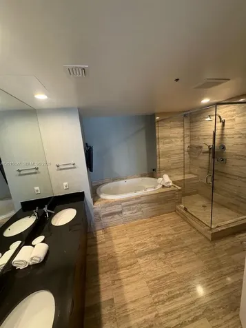 16001 Collins Avenue Sunny Isles Beach FL 33160