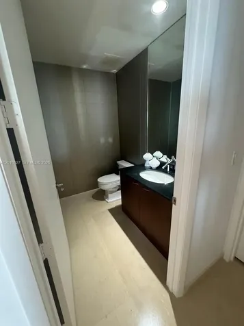 16001 Collins Avenue Sunny Isles Beach FL 33160
