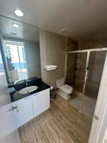 16001 Collins Avenue Sunny Isles Beach FL 33160