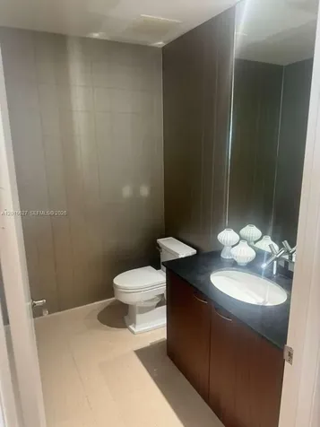 16001 Collins Avenue Sunny Isles Beach FL 33160
