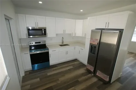 59 E 14th Street Hialeah FL 33010