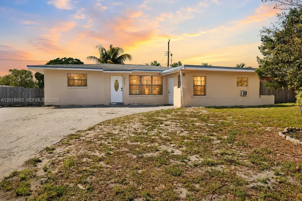 2001 NE 1st Avenue Pompano Beach FL 33060