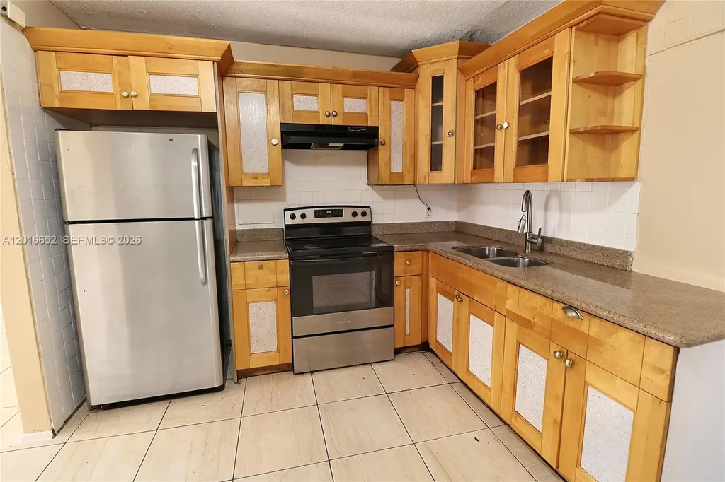 2001 NE 1st Avenue Pompano Beach FL 33060
