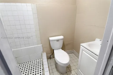 2001 NE 1st Avenue Pompano Beach FL 33060