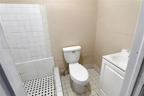 2001 NE 1st Avenue Pompano Beach FL 33060