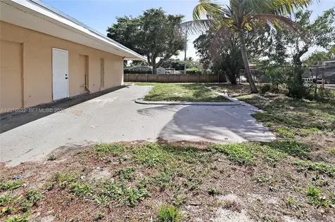 2001 NE 1st Avenue Pompano Beach FL 33060