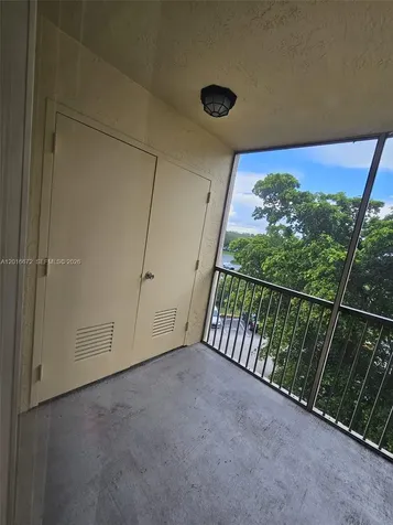 8245 Lake Drive Doral FL 33166