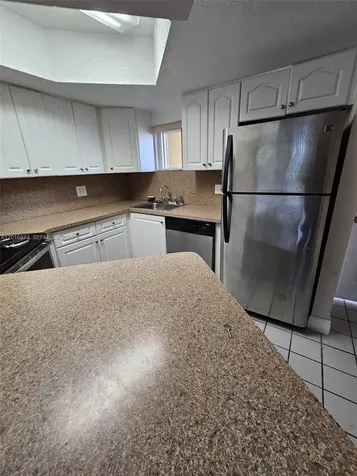 8245 Lake Drive Doral FL 33166