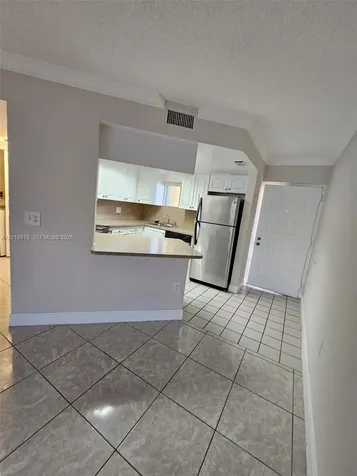 8245 Lake Drive Doral FL 33166