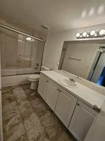8245 Lake Drive Doral FL 33166