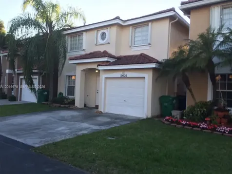10026 SW 162nd Path Miami FL 33196