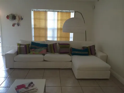 10026 SW 162nd Path Miami FL 33196
