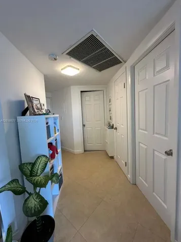 8290 Lake Drive Doral FL 33166