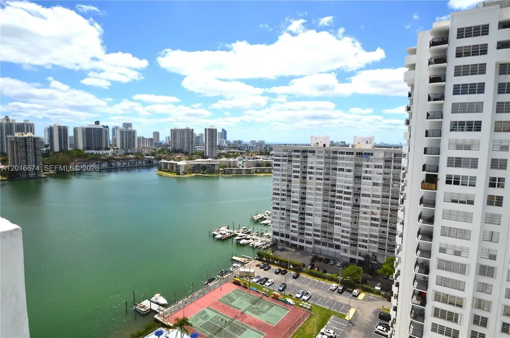 2780 NE 183rd Street Aventura FL 33160