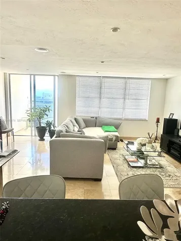 2780 NE 183rd Street Aventura FL 33160