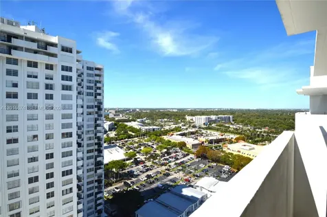 2780 NE 183rd Street Aventura FL 33160
