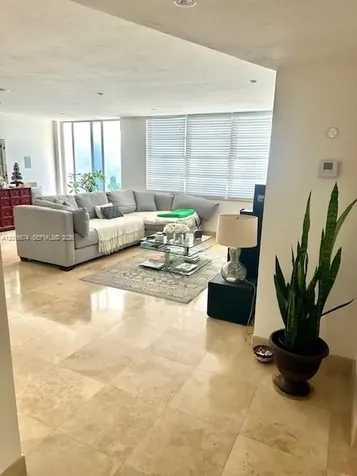2780 NE 183rd Street Aventura FL 33160