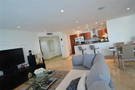 2780 NE 183rd Street Aventura FL 33160