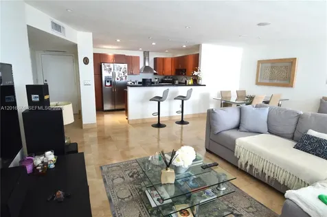 2780 NE 183rd Street Aventura FL 33160