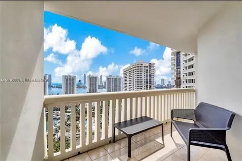 1000 W Island Boulevard Aventura FL 33160