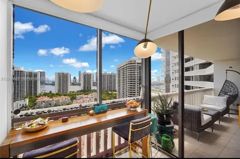 1000 W Island Boulevard Aventura FL 33160