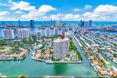 1000 W Island Boulevard Aventura FL 33160