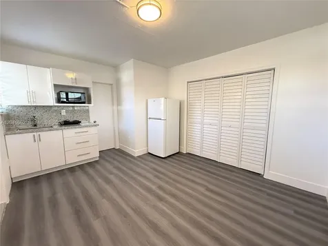 155 SW 71st Avenue Miami FL 33144